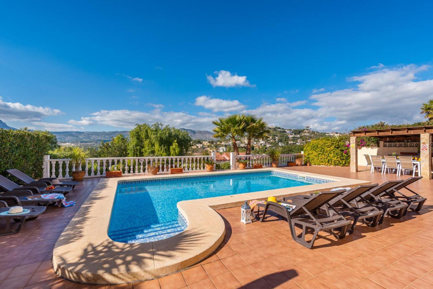 Villa Comodo - Plusholidays كاليبي المظهر الخارجي الصورة