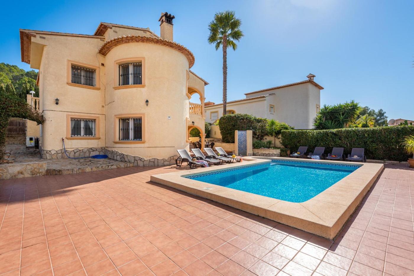 Villa Comodo - Plusholidays كاليبي المظهر الخارجي الصورة